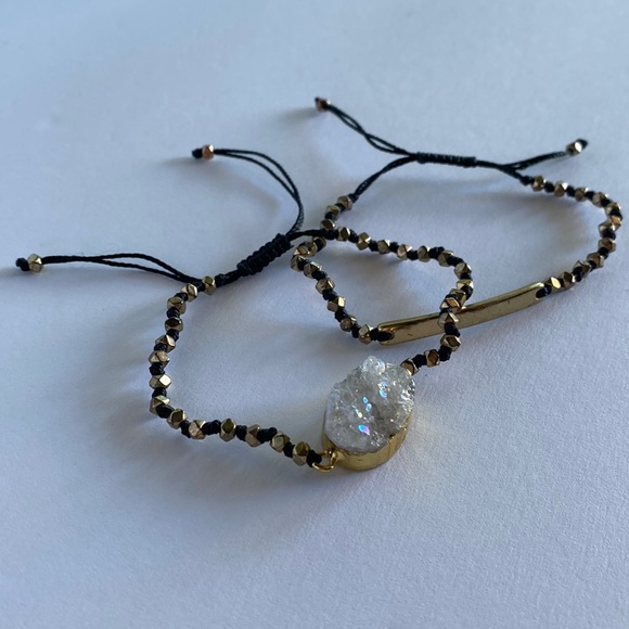 Set of 2 Black & Gold tone adjustable bracelets - Picture 1 of 11